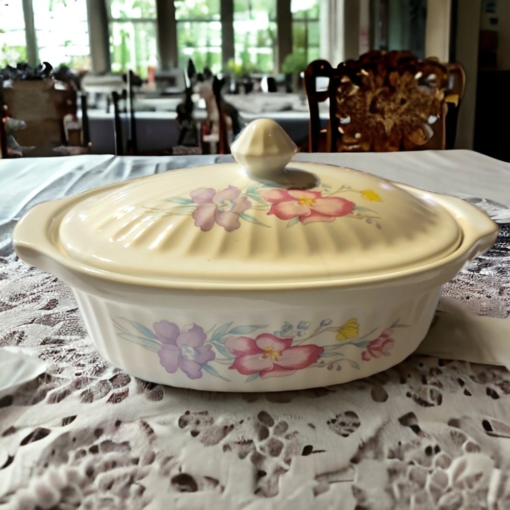 Vtg Mini Dutch Oven Baking Floral Lidded Oval Casserole Ramekins Dish
